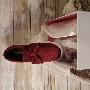 NEW Isaac Mizrahi Live Glittery "Beth" Shoes